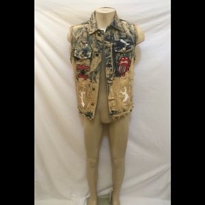 NWT Imperious Men’s Size M Distressed Denim Vest